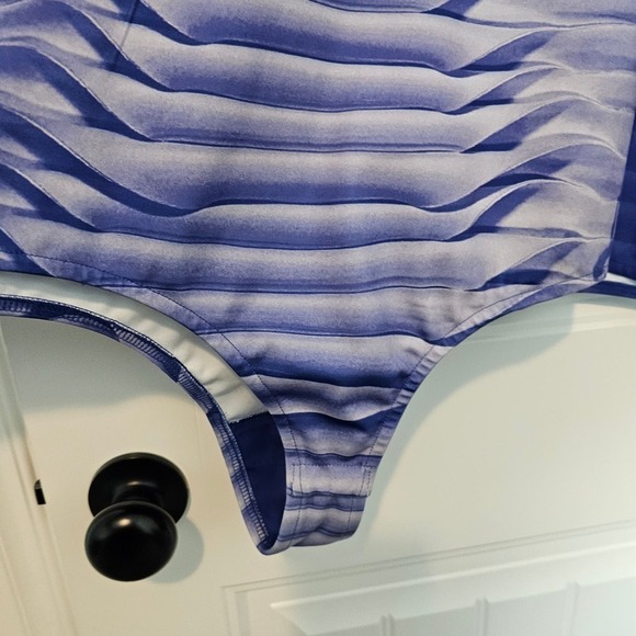 Making the Cut Bodysuit Womens Size 5X Blue Printed Skeleton Stretch Long Sleeve - Picture 7 of 10